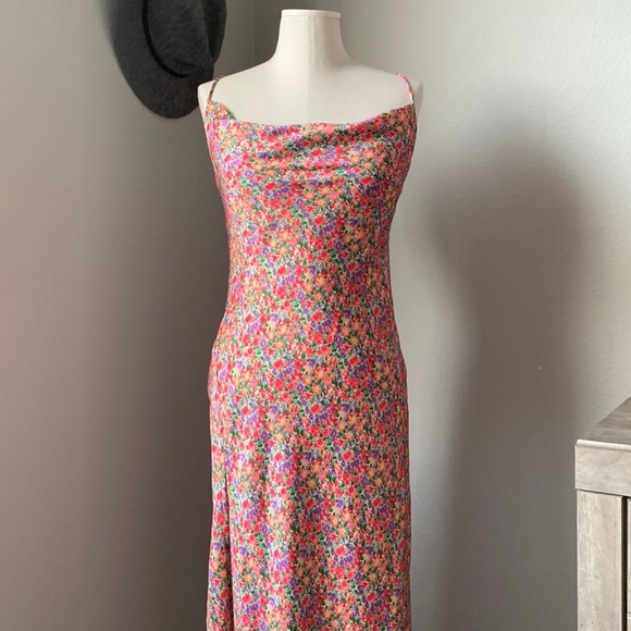 RESA madison slip dress - Picture 5 of 10